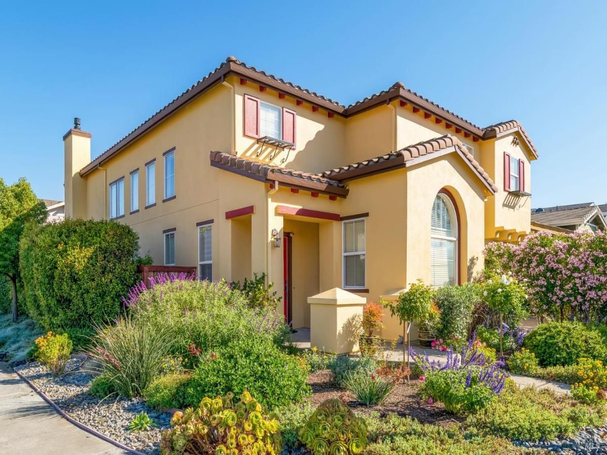 MLS #326019134 img 0