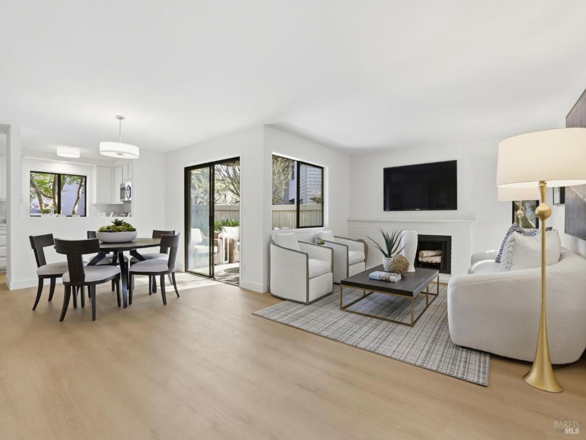 MLS #326019278 img 0