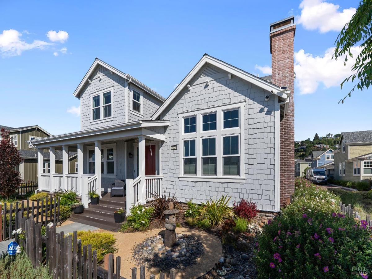 MLS #326019287 img 0