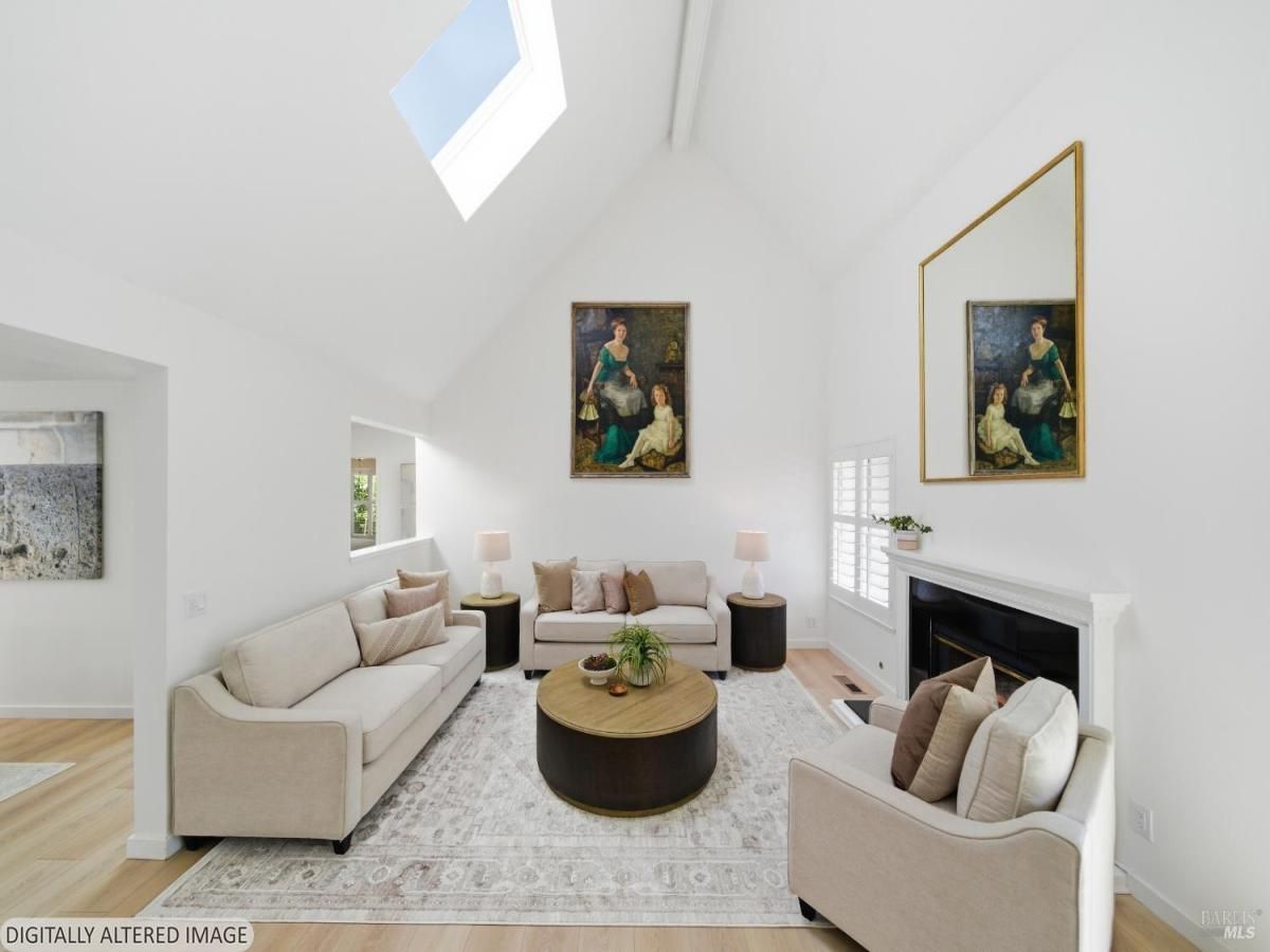 MLS #326019402 img 0