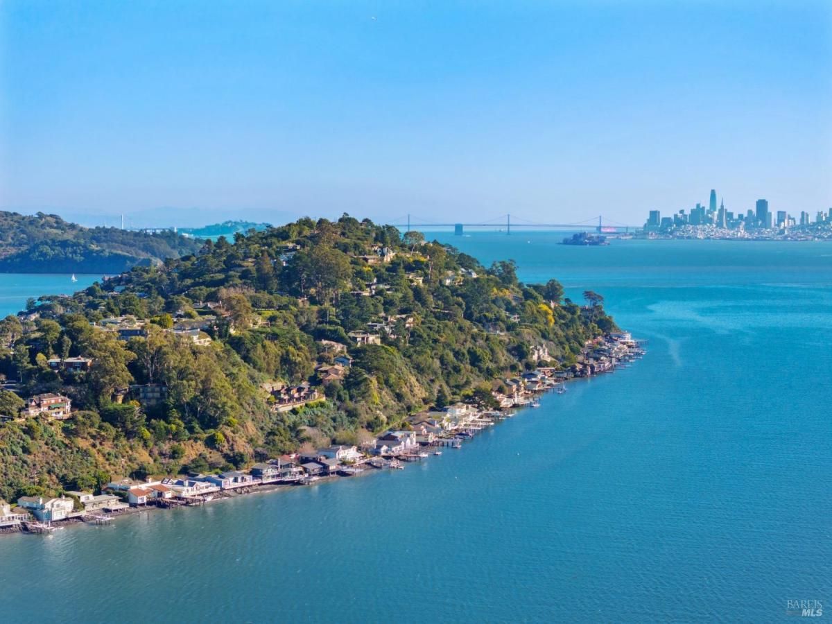 MLS #326019788 img 0