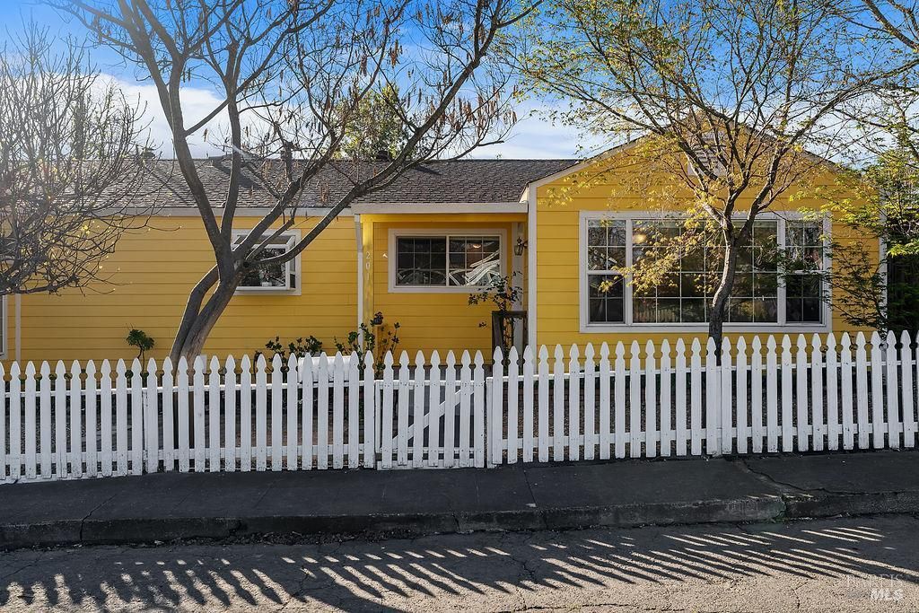 MLS #326019922 img 0