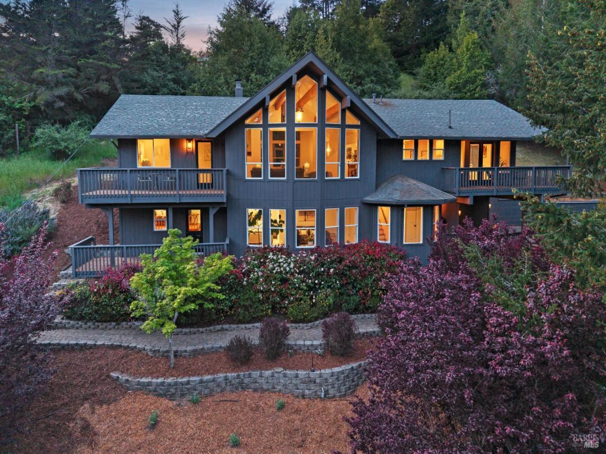 MLS #326020528 img 0