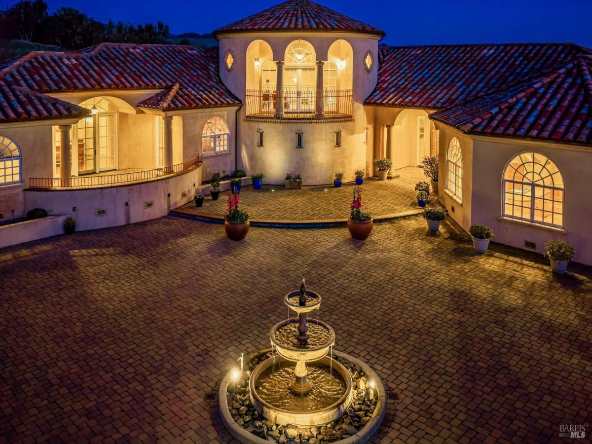 MLS #326020588 img 0