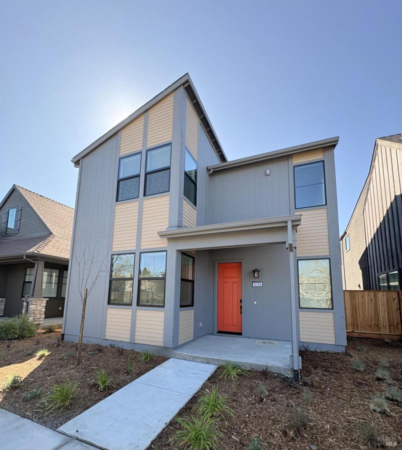 MLS #326021019 img 0