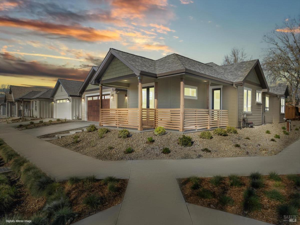 MLS #326021052 img 0