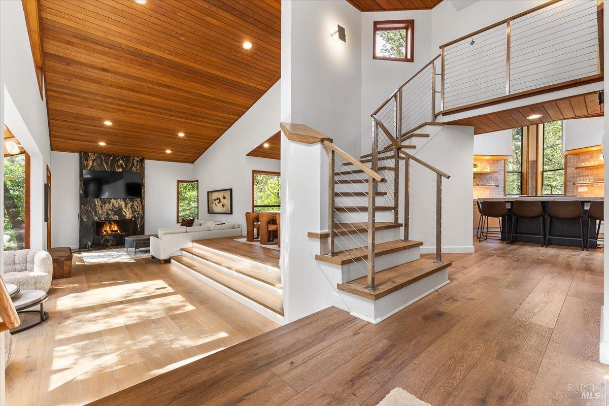 MLS #326021334 img 0