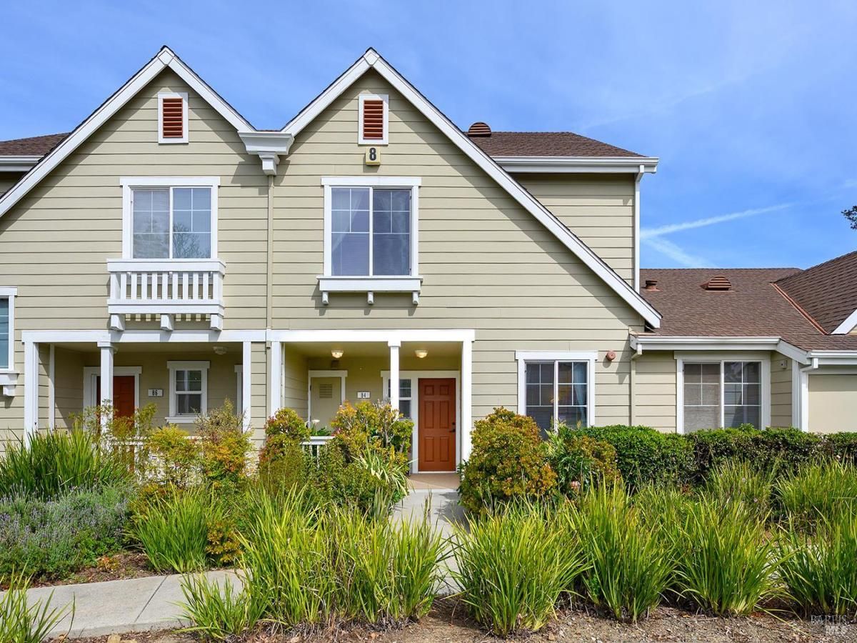 MLS #326021430 img 0