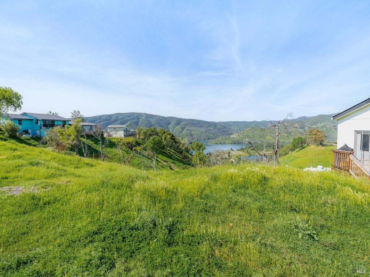 MLS #326021434 img 0