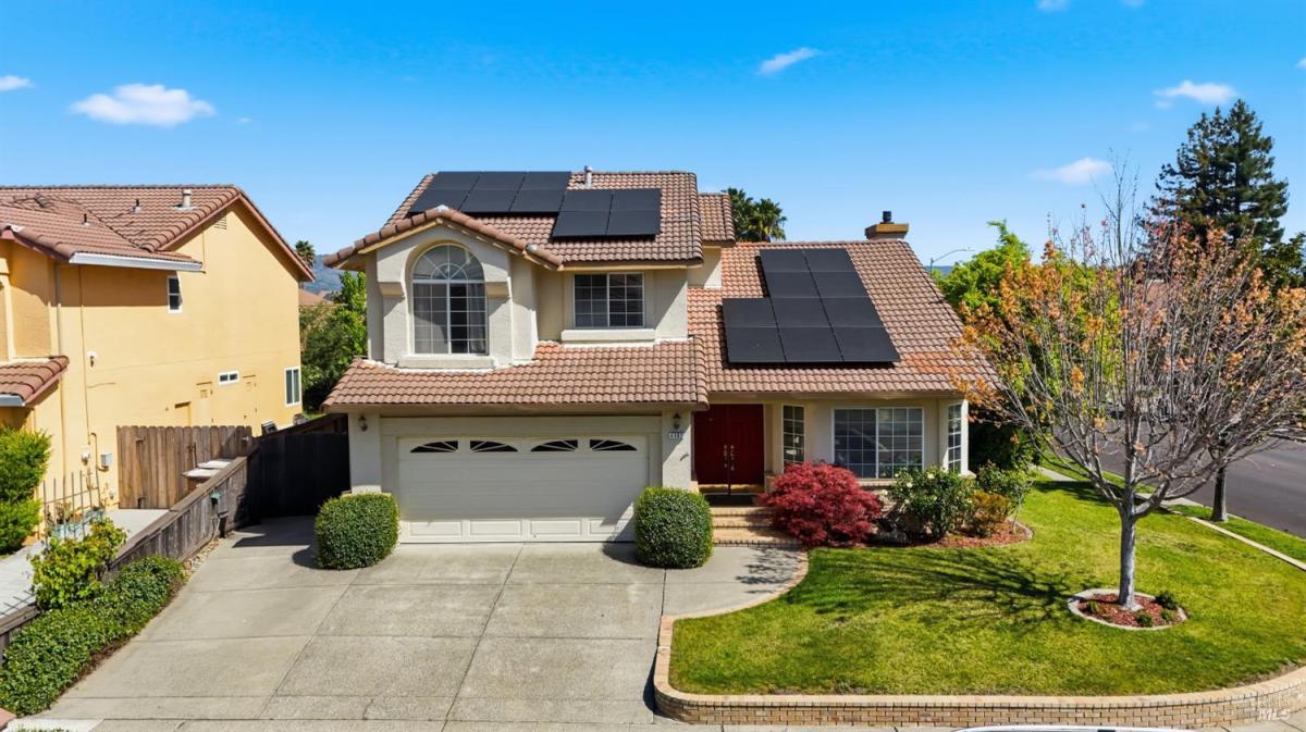 MLS #326021570 img 0