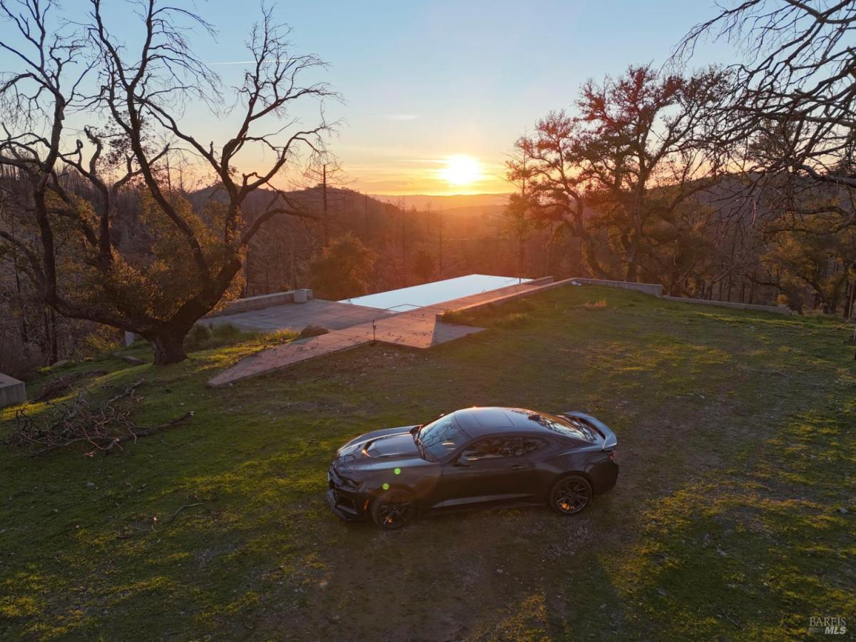 MLS #326021604 img 0