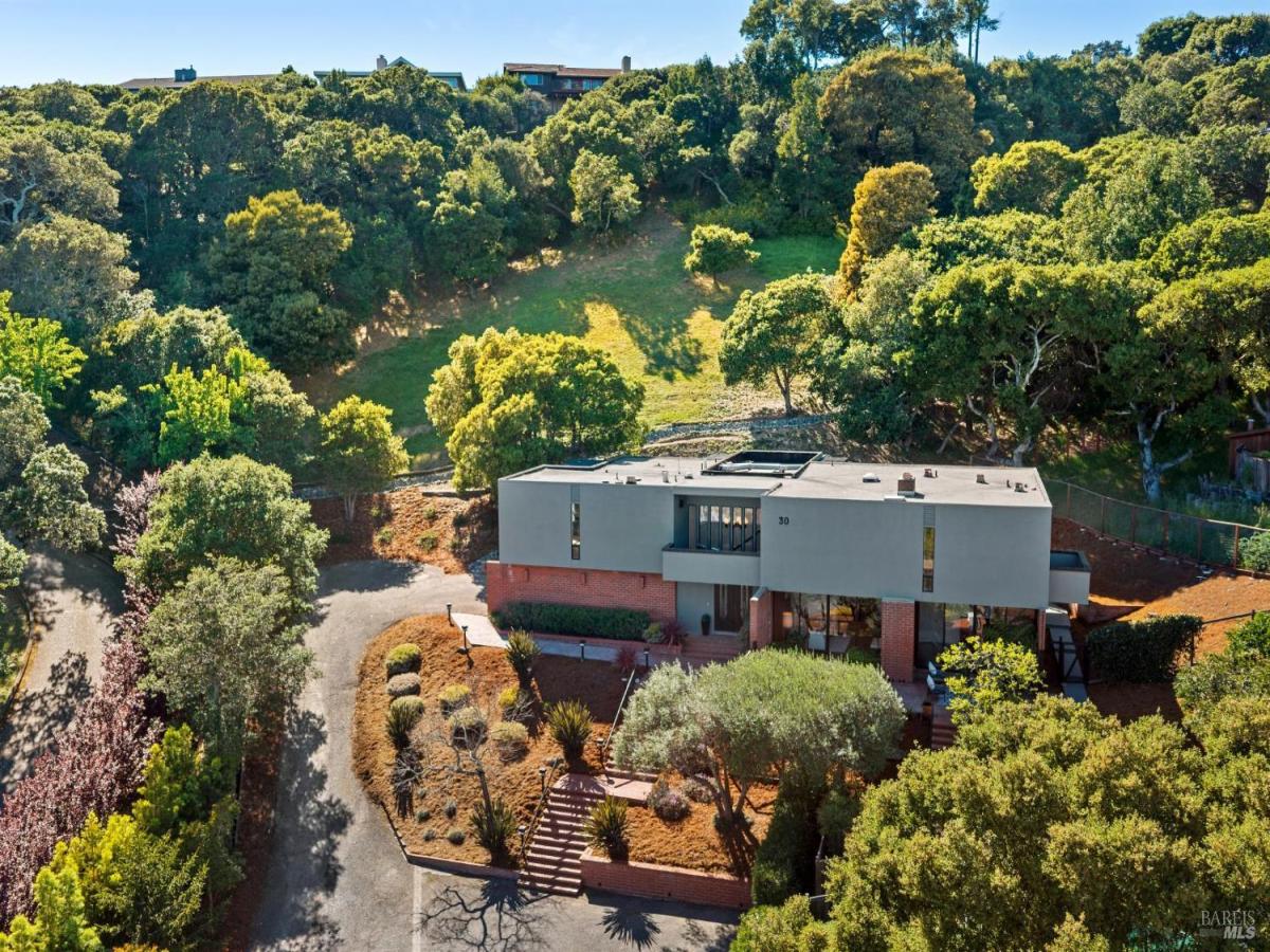 MLS #326021753 img 0