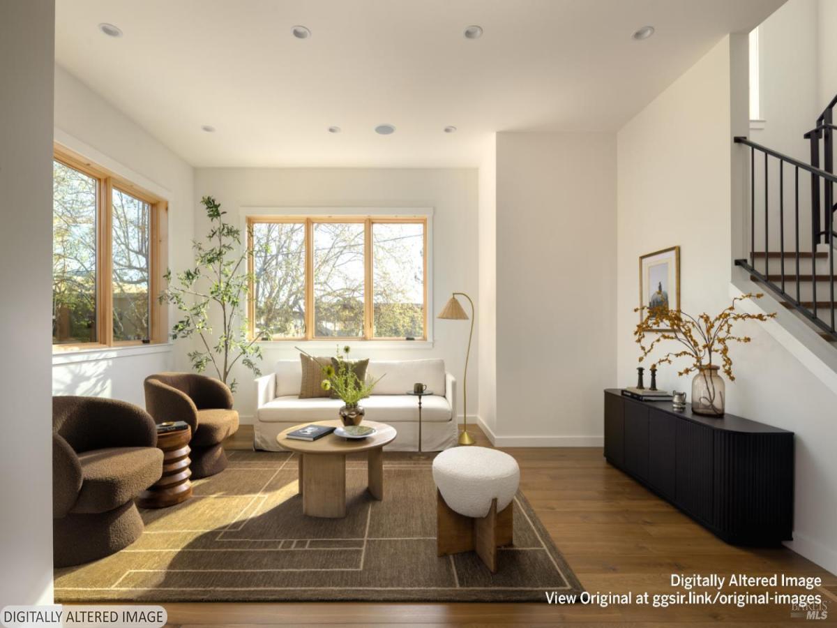 MLS #326021815 img 0