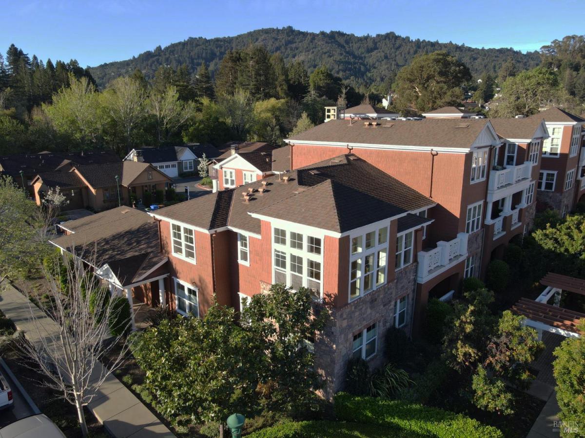 MLS #326022086 img 0