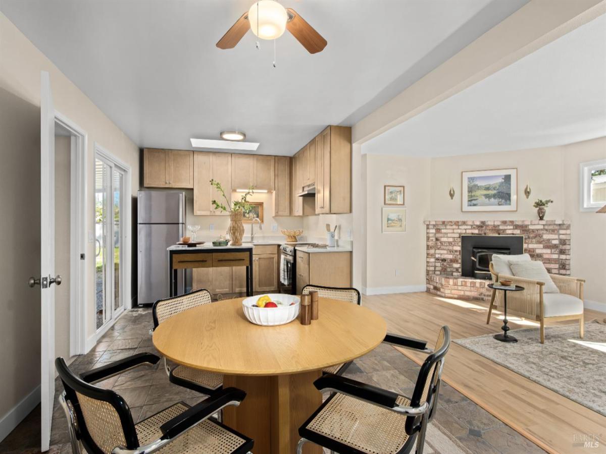 MLS #326022768 img 0