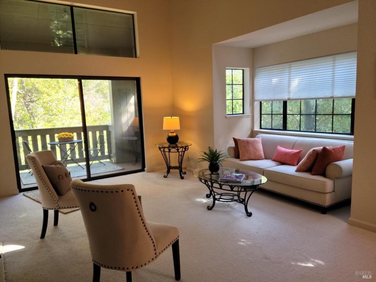 MLS #326022815 img 0