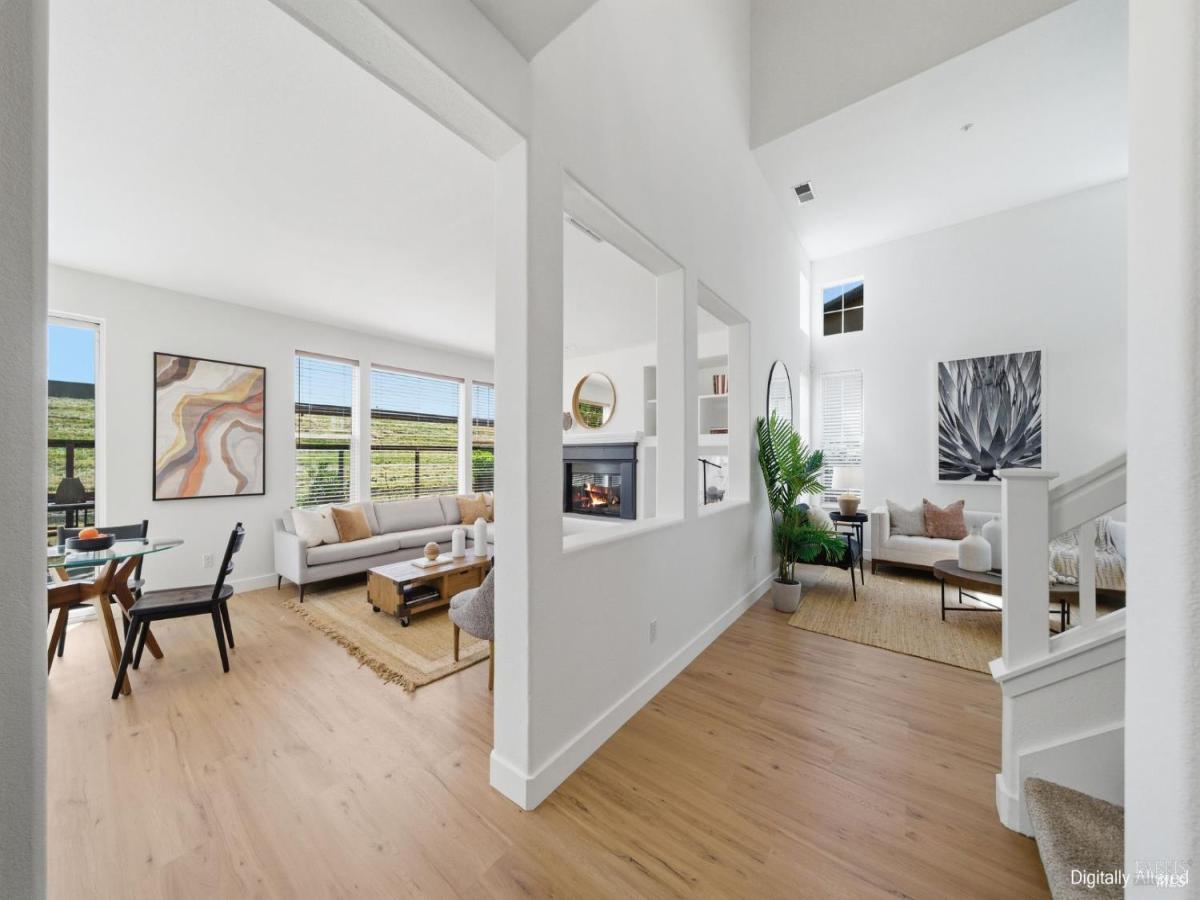 MLS #326022943 img 0