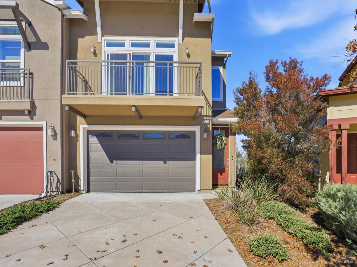 MLS #326023082 img 0