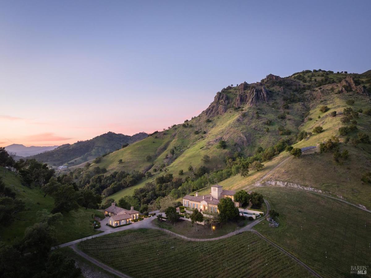 MLS #326023134 img 0