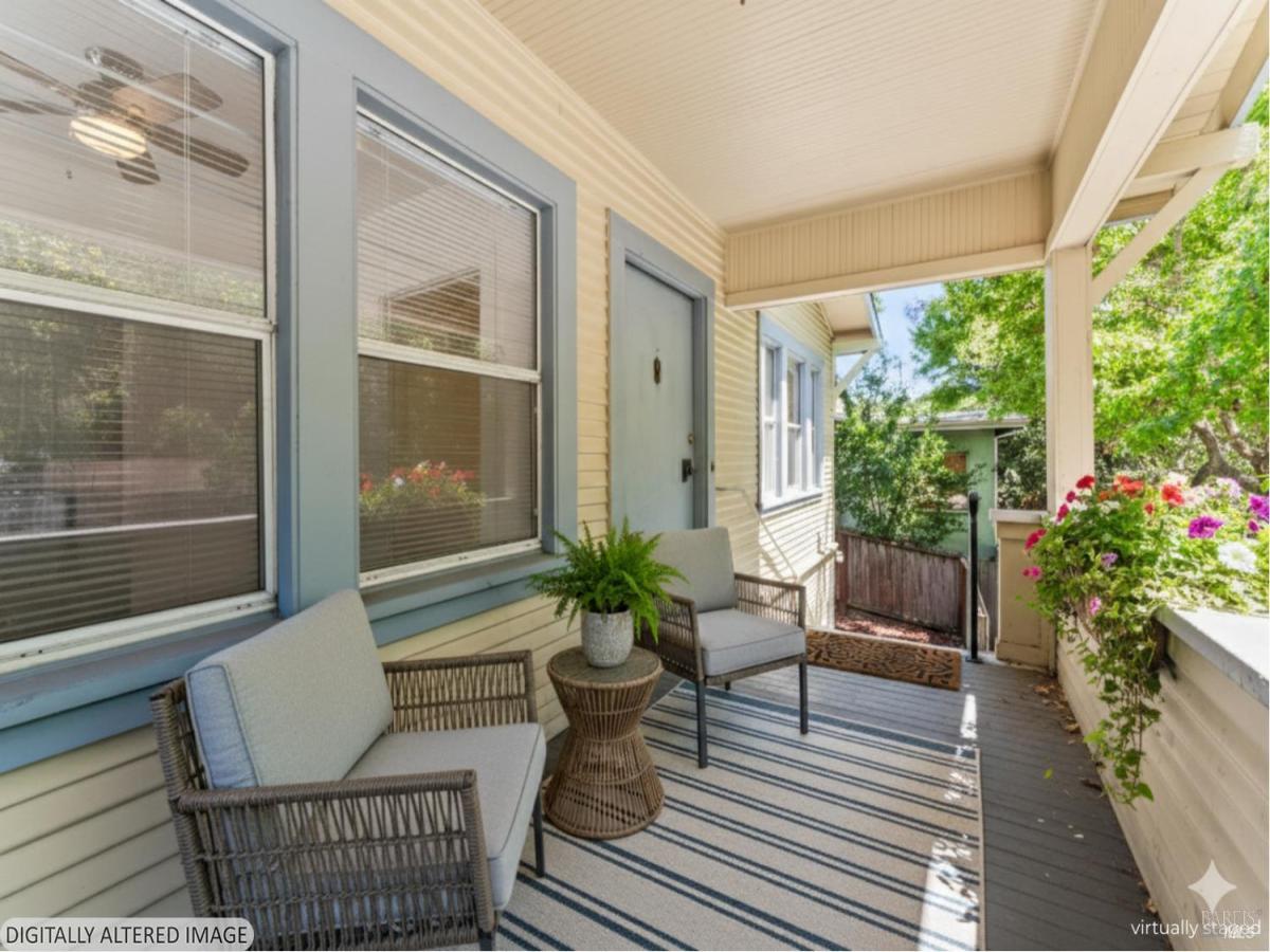 MLS #326023272 img 0