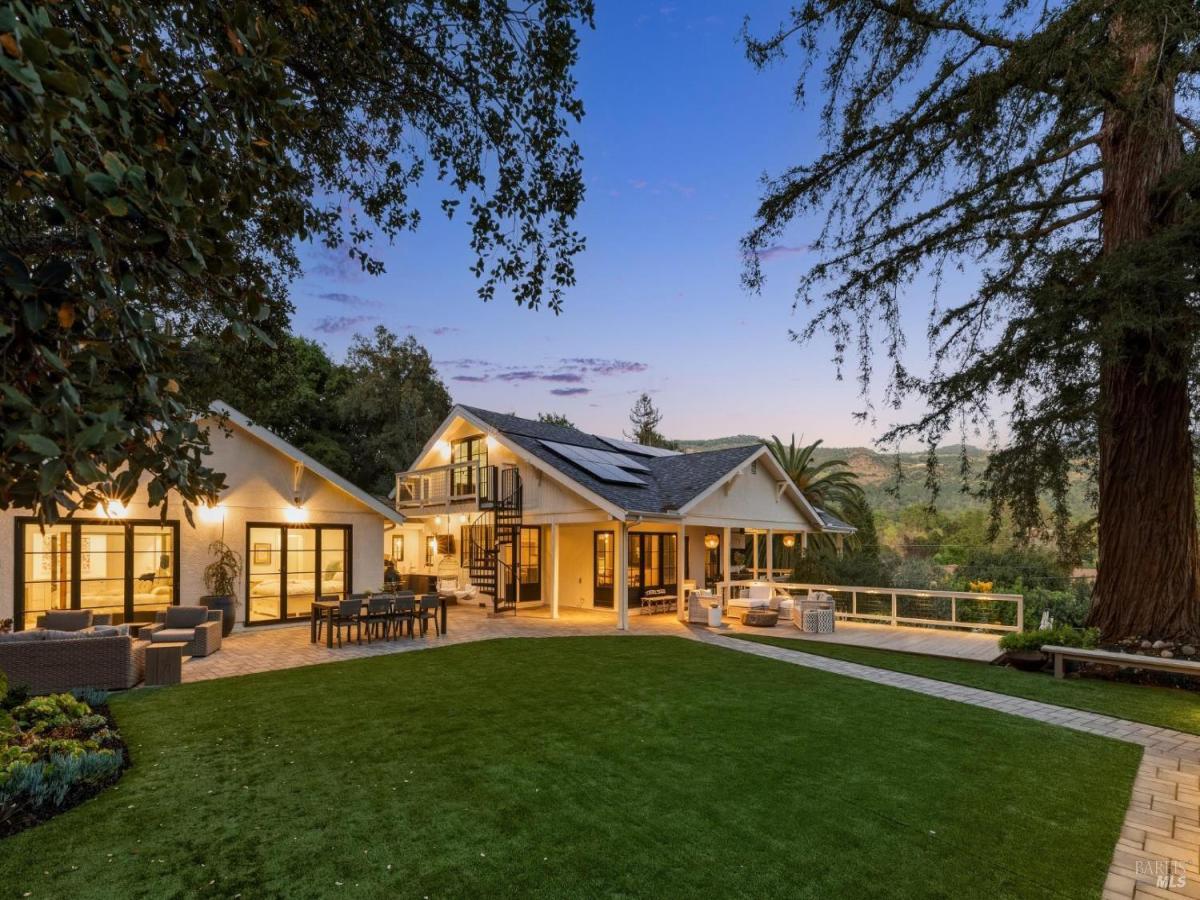 MLS #326023286 img 0