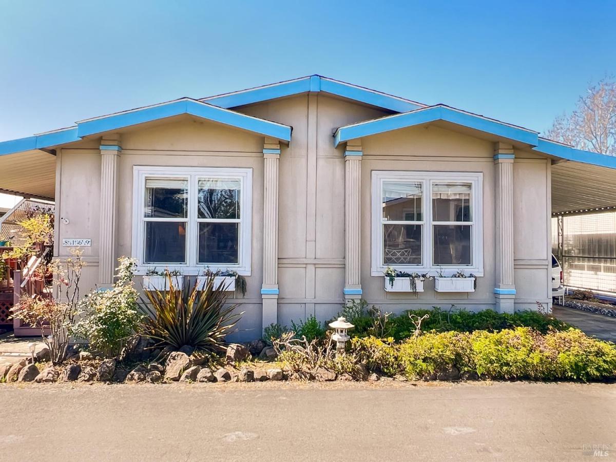 MLS #326023306 img 0