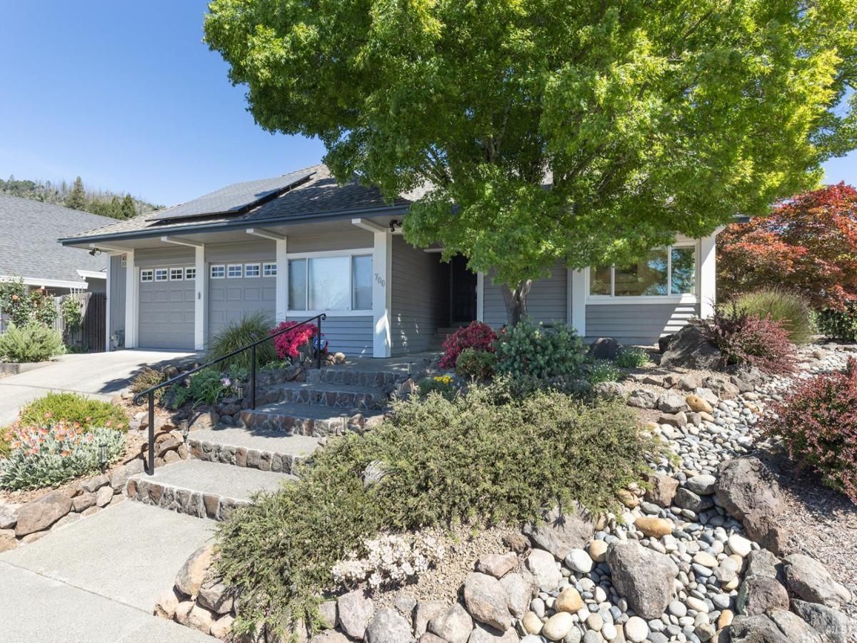 MLS #326023591 img 0