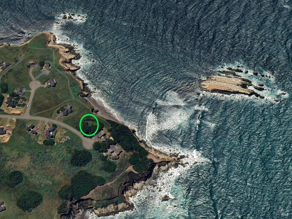 MLS #326023698 img 0