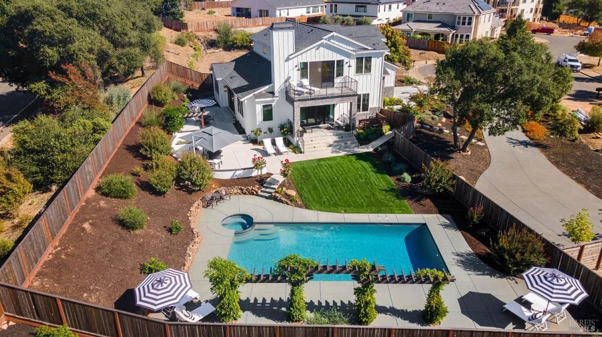 MLS #326023821 img 0