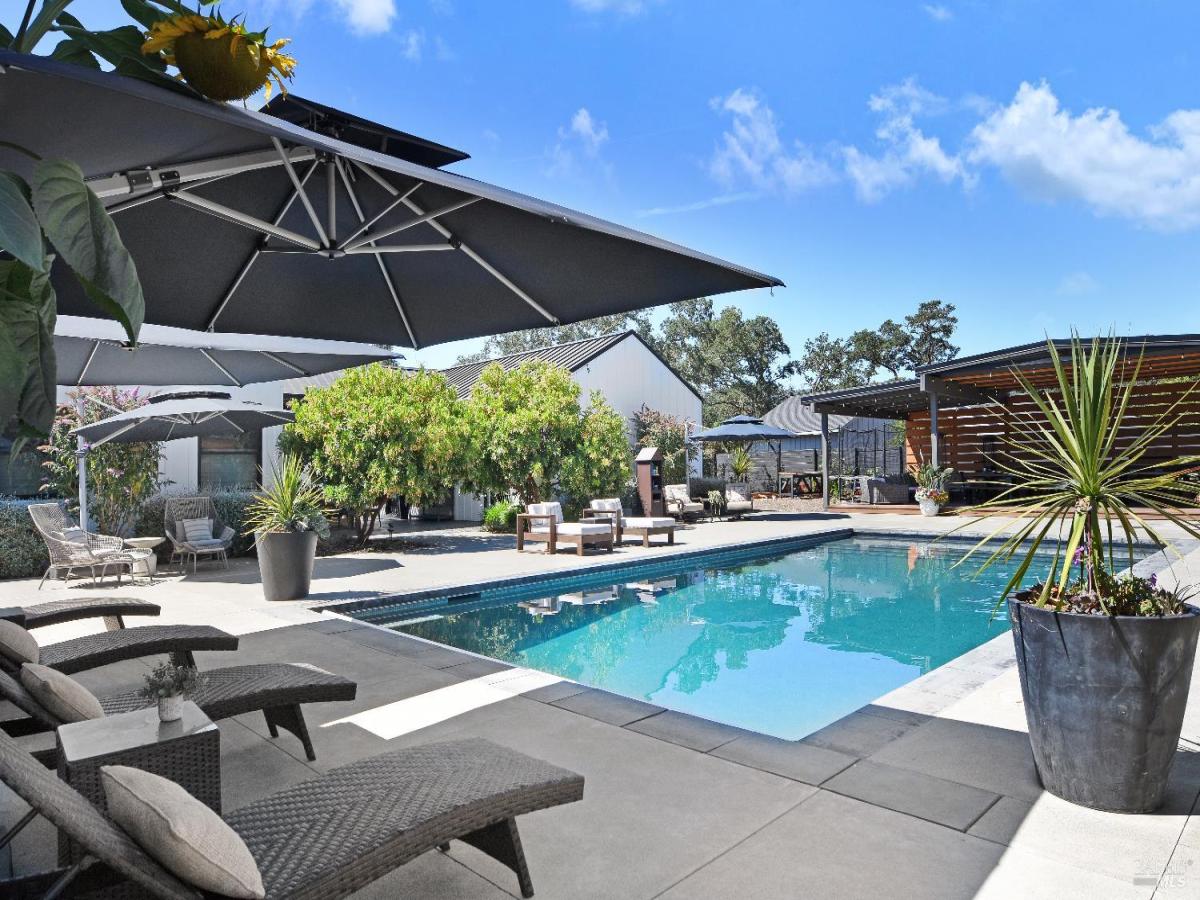 MLS #326023937 img 0