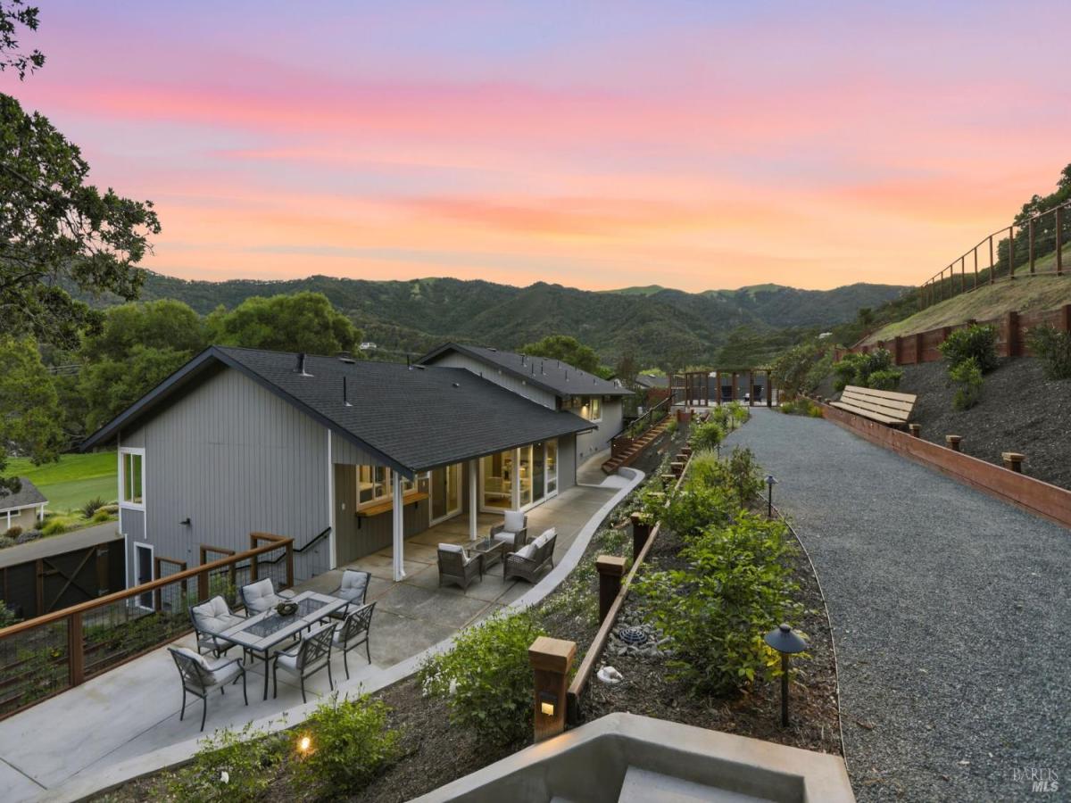 MLS #326023992 img 0