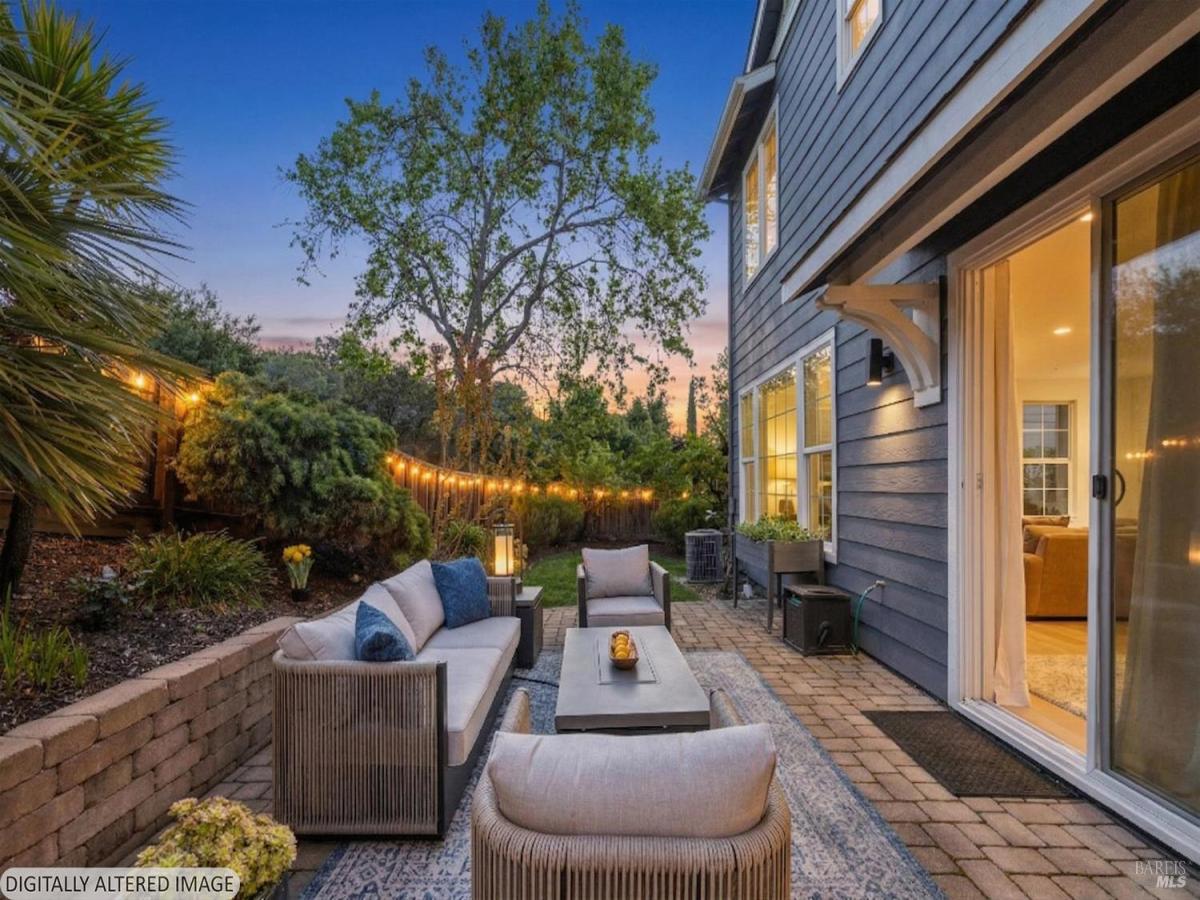 MLS #326024236 img 0