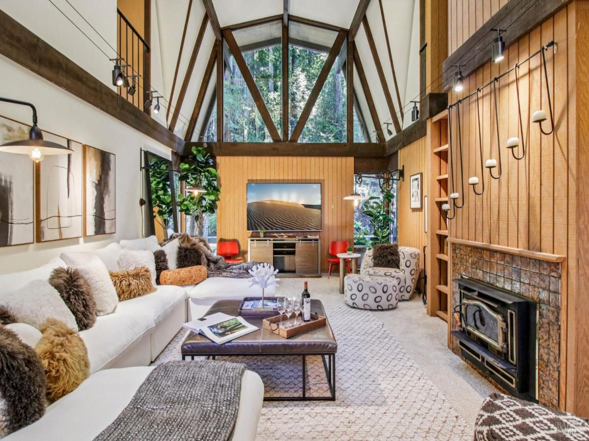 MLS #326024378 img 0