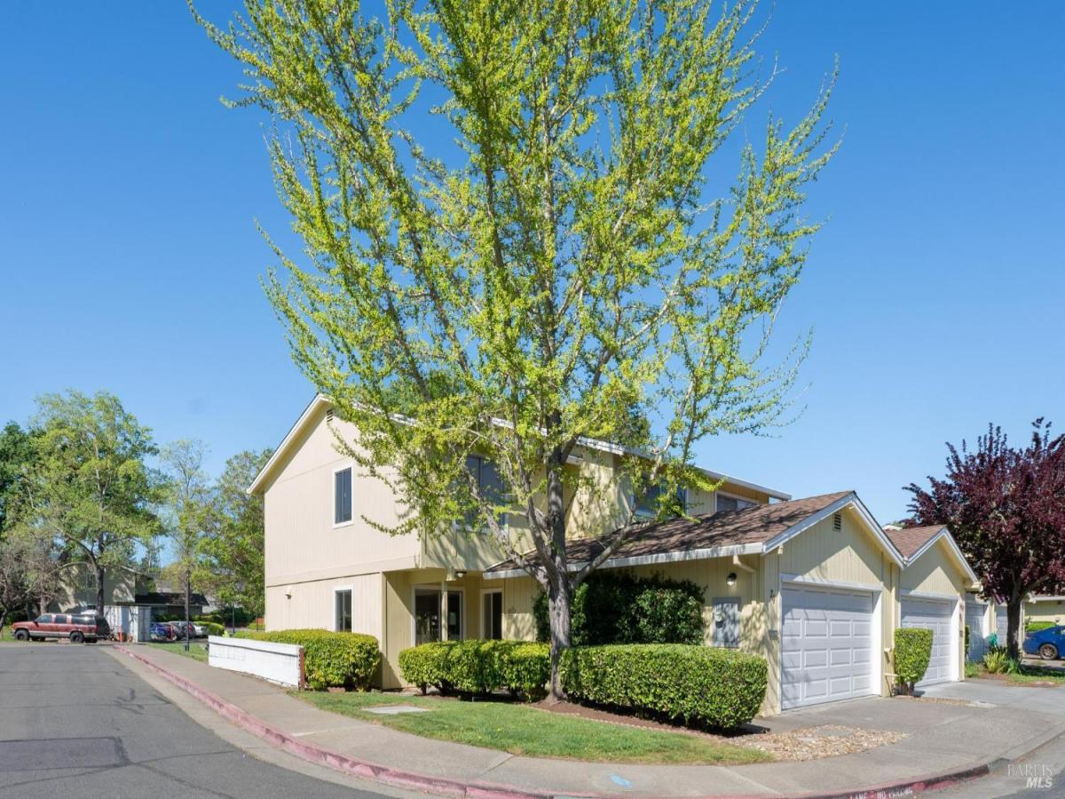 MLS #326024438 img 0