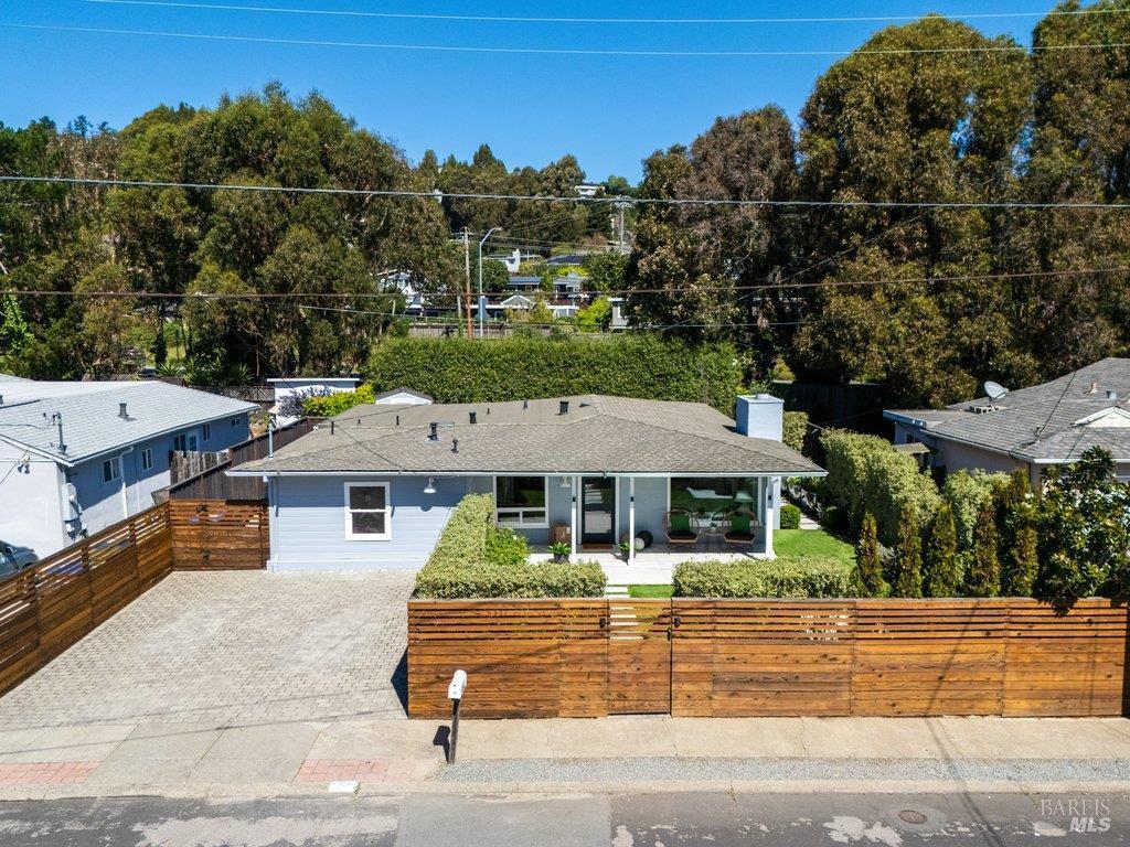 MLS #326024442 img 0