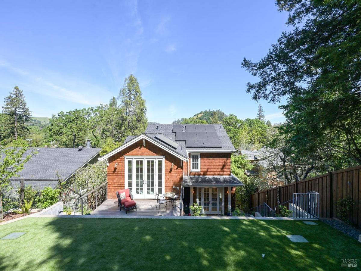 MLS #326024515 img 0