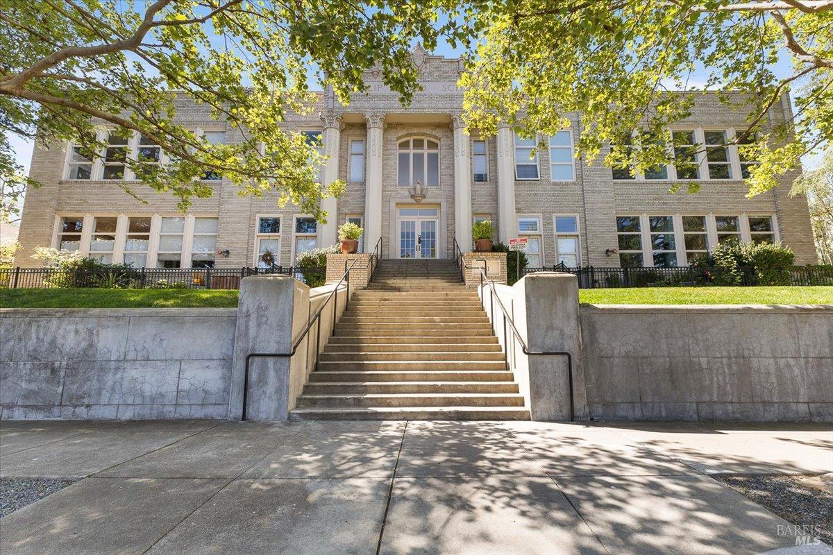 MLS #326024617 img 0