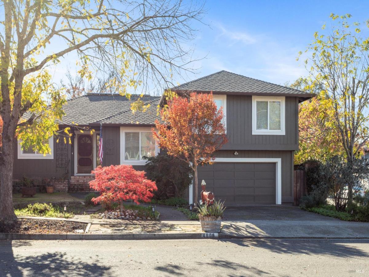 MLS #326024778 img 0