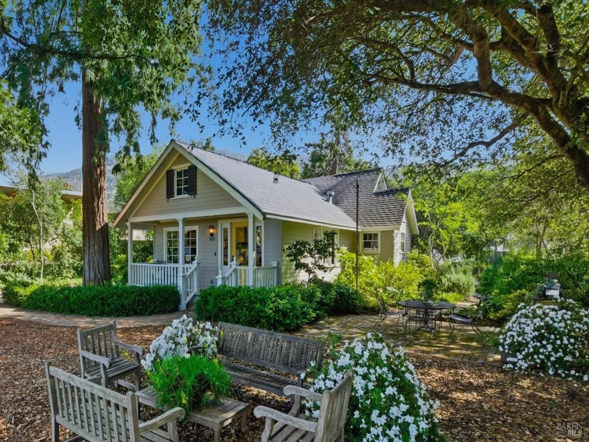 MLS #326024992 img 0