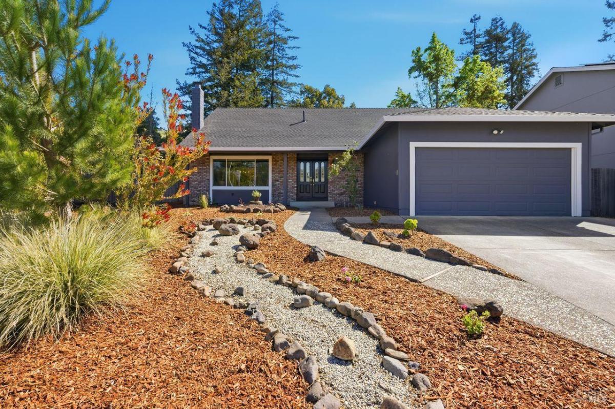 MLS #326025331 img 0