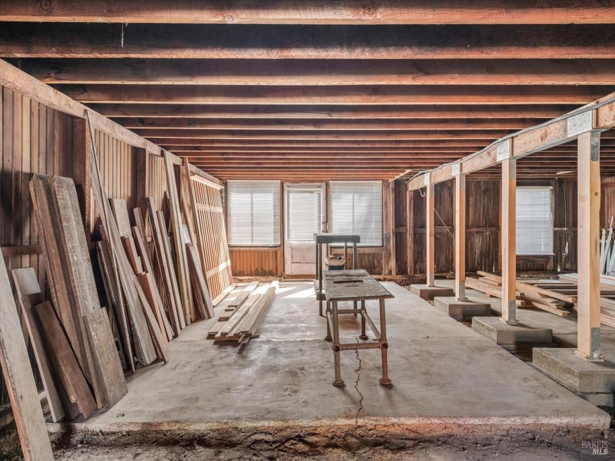 MLS #326025345 img 0