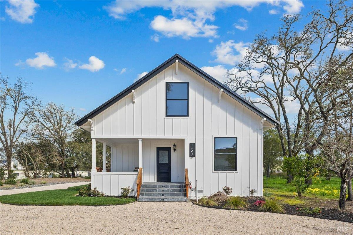 MLS #326025591 img 0