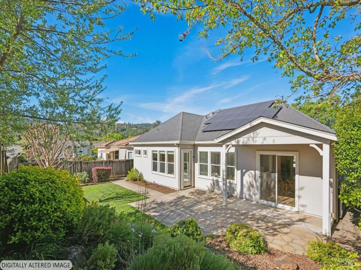 MLS #326026097 img 0