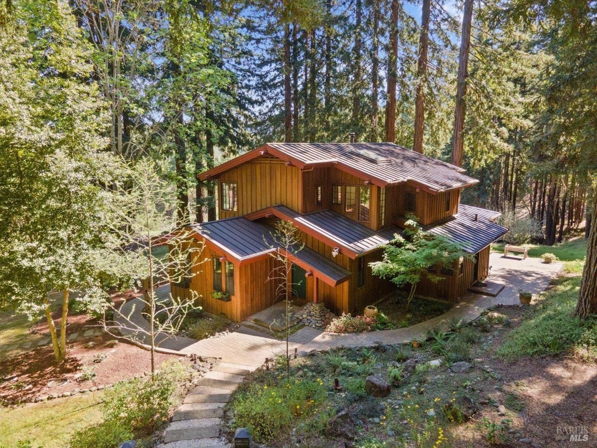 MLS #326026338 img 0