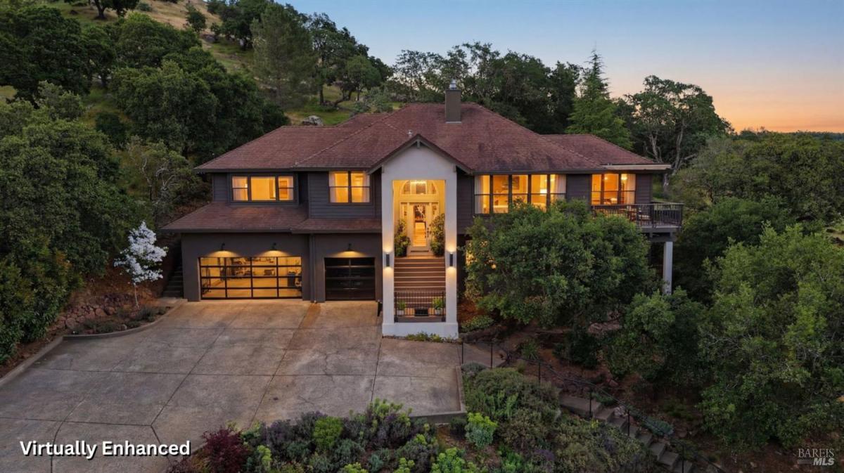 MLS #326026547 img 0