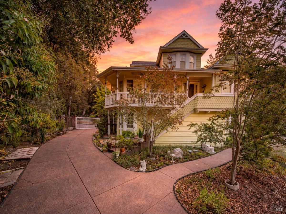 MLS #326027466 img 0