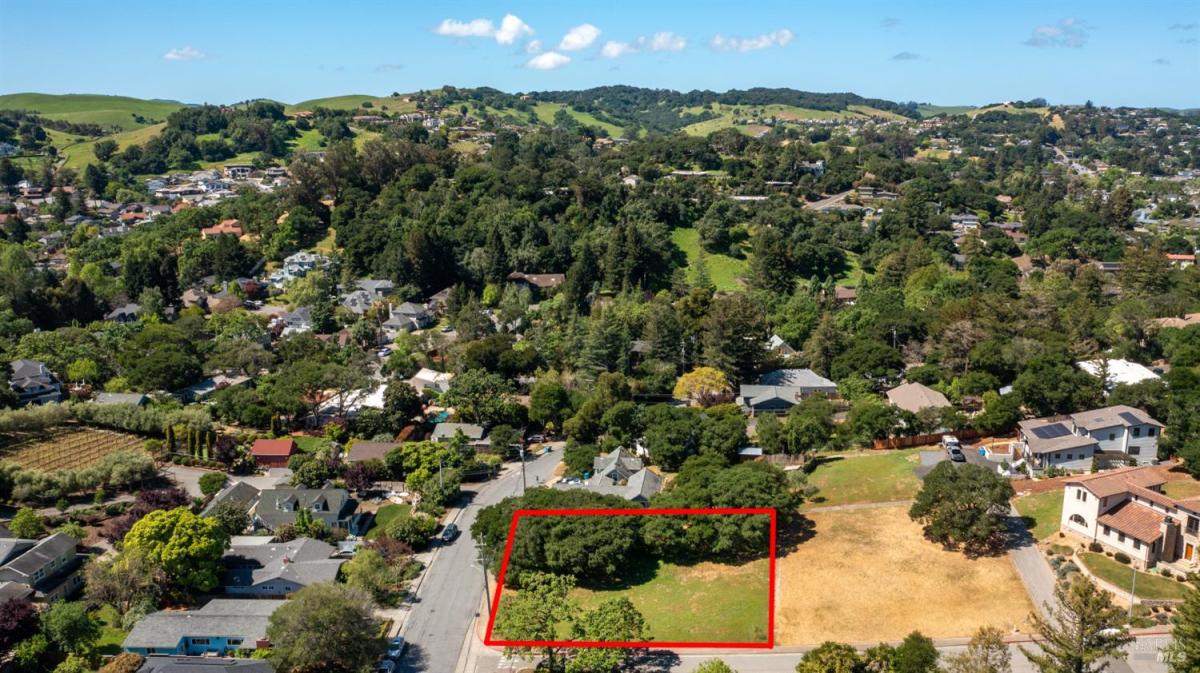 MLS #326027522 img 0