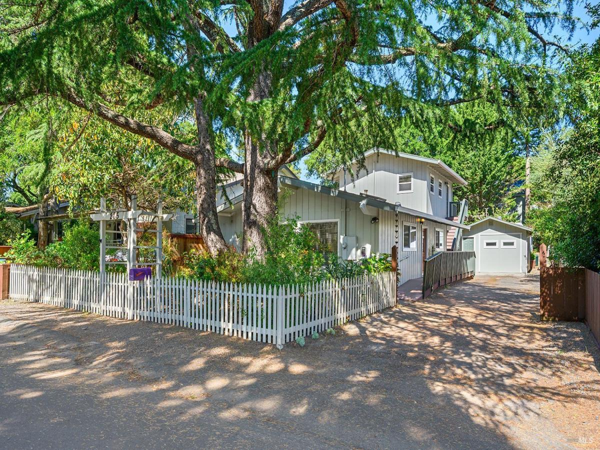 MLS #326027773 img 0