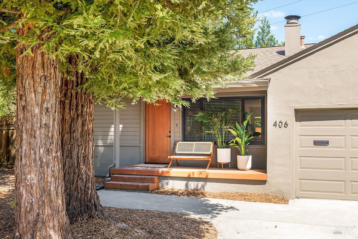 MLS #326027813 img 0