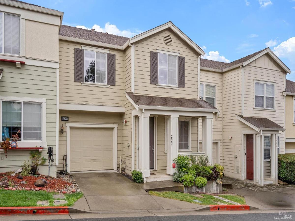 MLS #326027964 img 0